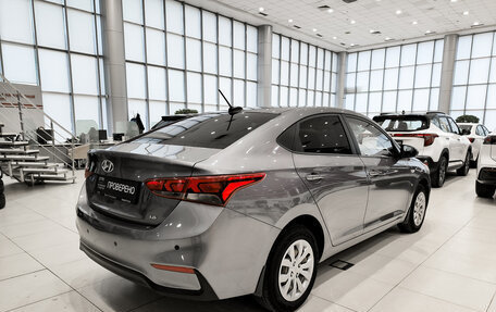 Hyundai Solaris II рестайлинг, 2018 год, 1 350 000 рублей, 5 фотография