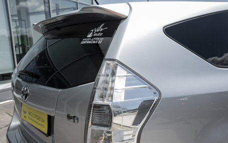 Toyota Prius Alpha I (ZVW40/41), 2011 год, 1 059 000 рублей, 7 фотография