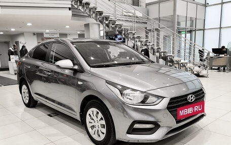 Hyundai Solaris II рестайлинг, 2018 год, 1 350 000 рублей, 3 фотография