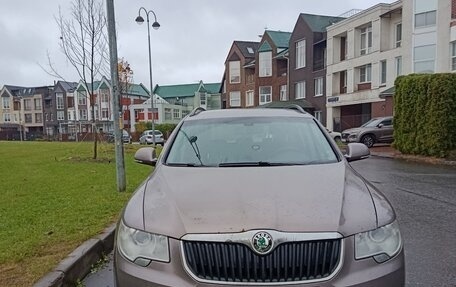 Skoda Superb III рестайлинг, 2011 год, 1 100 000 рублей, 3 фотография