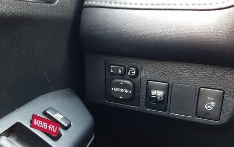 Toyota RAV4, 2017 год, 2 350 000 рублей, 6 фотография