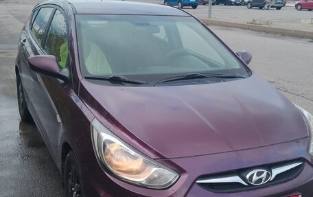 Hyundai Solaris II рестайлинг, 2011 год, 575 000 рублей, 5 фотография