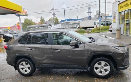 Toyota RAV4, 2020 год, 2 299 000 рублей, 3 фотография