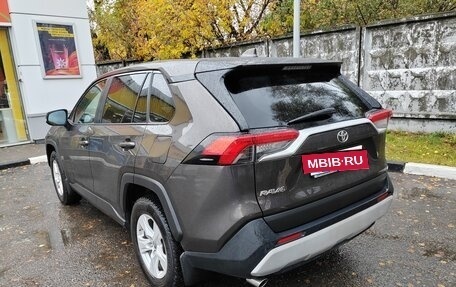 Toyota RAV4, 2020 год, 2 299 000 рублей, 5 фотография