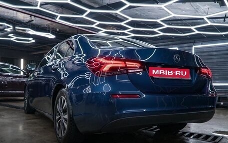 Mercedes-Benz A-Класс, 2019 год, 2 950 000 рублей, 2 фотография