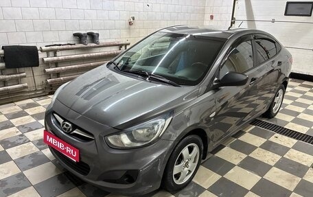 Hyundai Solaris II рестайлинг, 2013 год, 900 000 рублей, 4 фотография