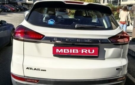 Geely Atlas, 2022 год, 2 250 000 рублей, 2 фотография