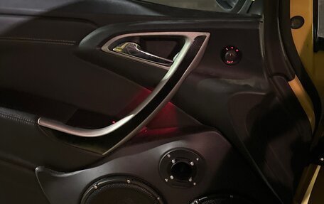 Opel Astra J, 2012 год, 700 000 рублей, 3 фотография