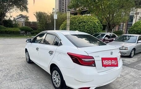 Toyota Vios III, 2022 год, 1 200 000 рублей, 5 фотография