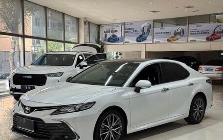 Toyota Camry, 2022 год, 2 950 000 рублей, 3 фотография