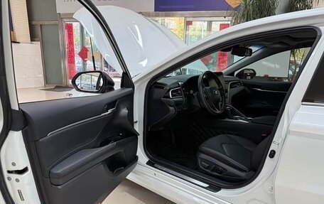 Toyota Camry, 2022 год, 2 950 000 рублей, 7 фотография