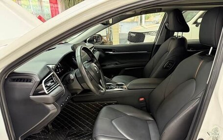 Toyota Camry, 2022 год, 2 950 000 рублей, 8 фотография