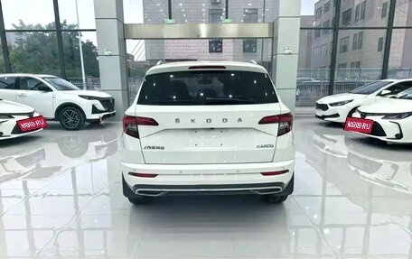 Skoda Karoq I, 2022 год, 2 050 000 рублей, 3 фотография
