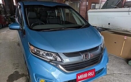 Honda Freed II, 2016 год, 1 098 000 рублей, 2 фотография