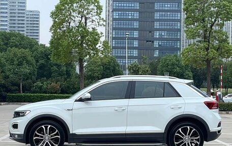 Volkswagen T-Roc I, 2021 год, 1 420 007 рублей, 3 фотография