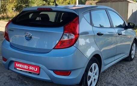 Hyundai Solaris II рестайлинг, 2013 год, 950 000 рублей, 9 фотография