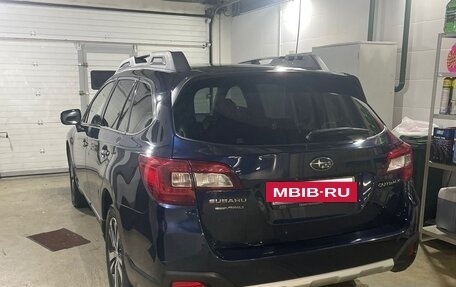 Subaru Outback IV рестайлинг, 2018 год, 3 000 000 рублей, 4 фотография