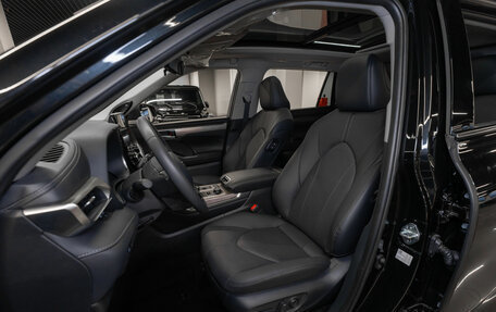 Toyota Highlander, 2025 год, 6 000 000 рублей, 9 фотография