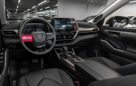 Toyota Highlander, 2025 год, 6 000 000 рублей, 7 фотография