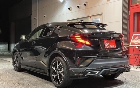 Toyota C-HR I рестайлинг, 2021 год, 1 350 000 рублей, 9 фотография