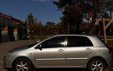 Toyota Corolla, 2004 год, 620 000 рублей, 4 фотография