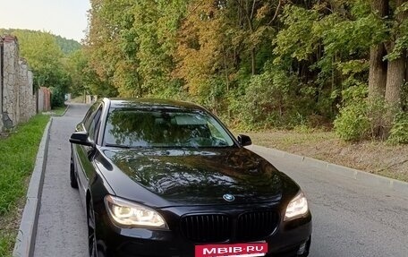 BMW 7 серия, 2013 год, 1 850 000 рублей, 4 фотография
