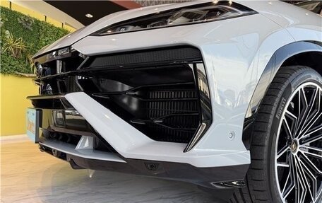 Lamborghini Urus I, 2025 год, 39 000 000 рублей, 5 фотография