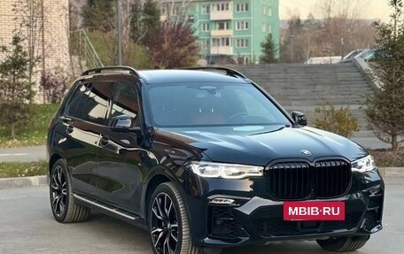 BMW X7, 2022 год, 9 000 000 рублей, 3 фотография