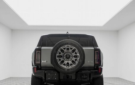 GMC Hummer EV, 2023 год, 15 800 000 рублей, 8 фотография