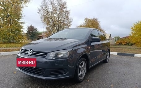 Volkswagen Polo VI (EU Market), 2011 год, 800 000 рублей, 3 фотография