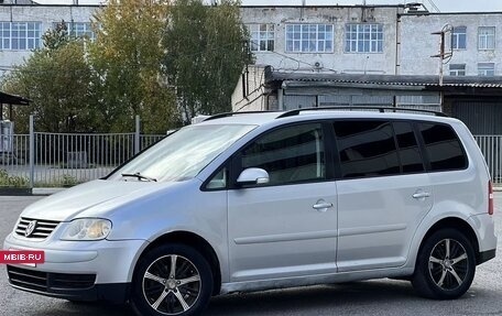 Volkswagen Touran III, 2004 год, 315 000 рублей, 2 фотография