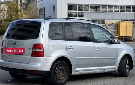 Volkswagen Touran III, 2004 год, 315 000 рублей, 6 фотография