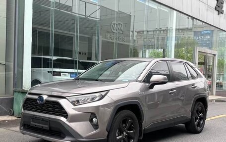 Toyota RAV4, 2022 год, 2 675 000 рублей, 1 фотография