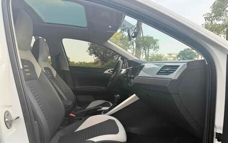 Volkswagen Polo, 2021 год, 1 050 000 рублей, 10 фотография