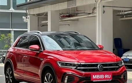 Volkswagen T-Roc I, 2022 год, 1 511 511 рублей, 2 фотография