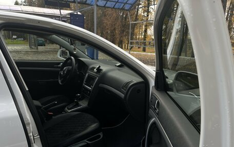 Skoda Octavia, 2011 год, 800 000 рублей, 16 фотография