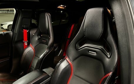 Mercedes-Benz GLA AMG, 2015 год, 2 750 000 рублей, 13 фотография