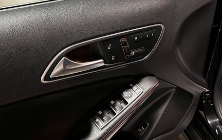 Mercedes-Benz GLA AMG, 2015 год, 2 750 000 рублей, 12 фотография