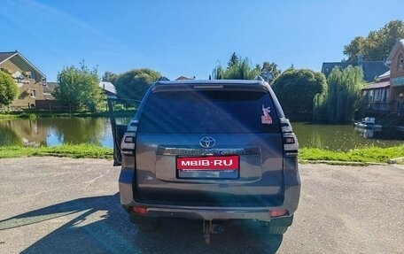 Toyota Land Cruiser Prado 150 рестайлинг 2, 2021 год, 4 500 000 рублей, 3 фотография