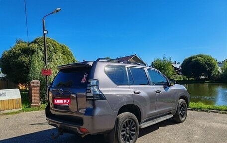 Toyota Land Cruiser Prado 150 рестайлинг 2, 2021 год, 4 500 000 рублей, 4 фотография