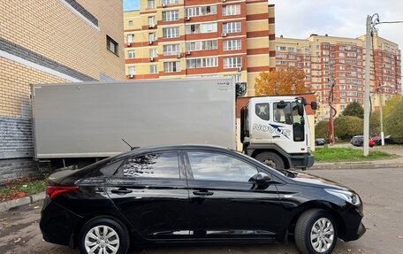 Hyundai Solaris II рестайлинг, 2019 год, 985 000 рублей, 8 фотография