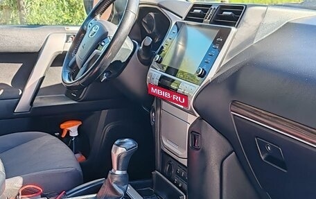 Toyota Land Cruiser Prado 150 рестайлинг 2, 2021 год, 4 500 000 рублей, 7 фотография