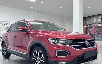 Volkswagen T-Roc I, 2021 год, 1 600 000 рублей, 1 фотография