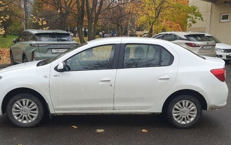 Renault Logan II, 2017 год, 650 000 рублей, 4 фотография