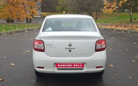 Renault Logan II, 2017 год, 650 000 рублей, 5 фотография