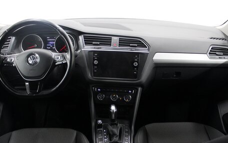 Volkswagen Tiguan II, 2019 год, 2 180 000 рублей, 9 фотография