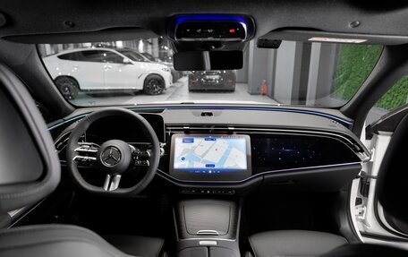 Mercedes-Benz E-Класс, 2025 год, 9 400 000 рублей, 15 фотография