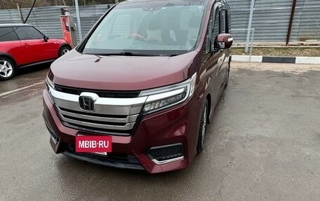 Honda Stepwgn IV, 2019 год, 3 100 000 рублей, 4 фотография