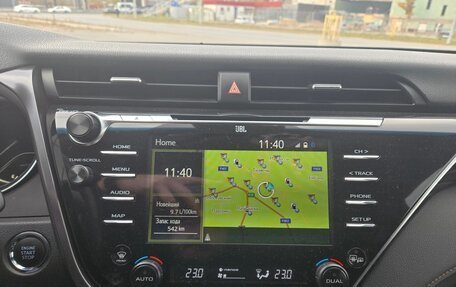 Toyota Camry, 2019 год, 2 600 000 рублей, 14 фотография