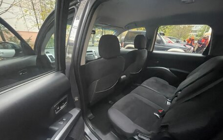 Mitsubishi Outlander III рестайлинг 3, 2007 год, 1 200 000 рублей, 10 фотография